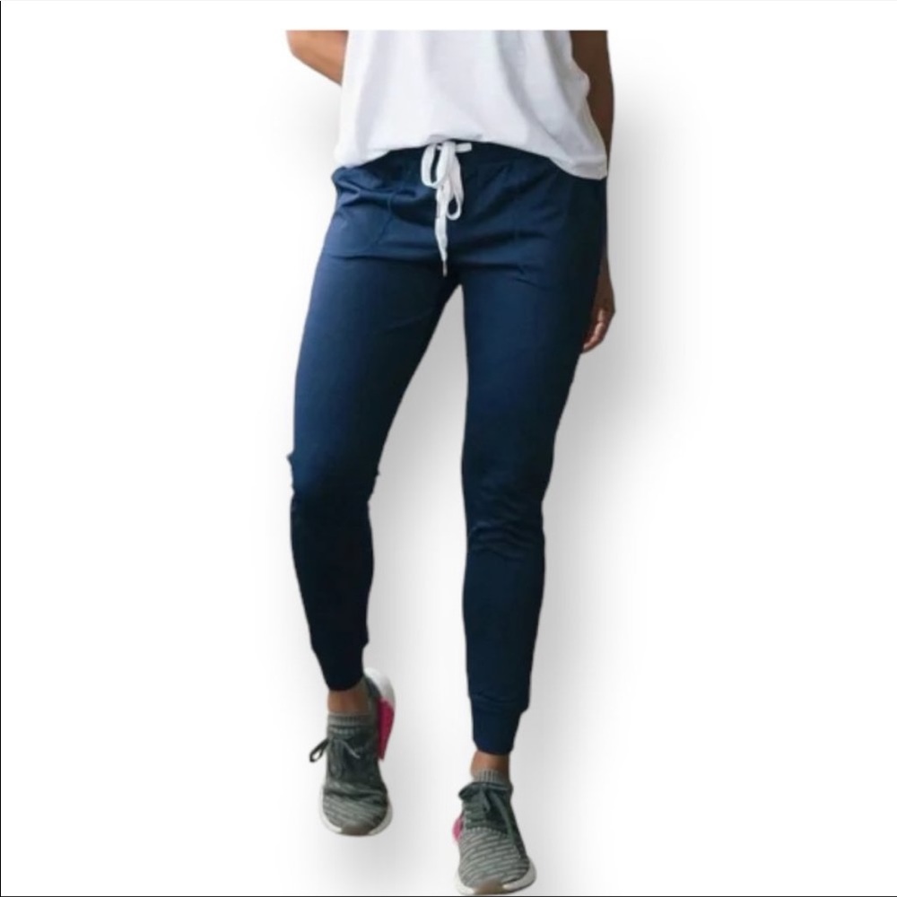 Zyia navy joggers